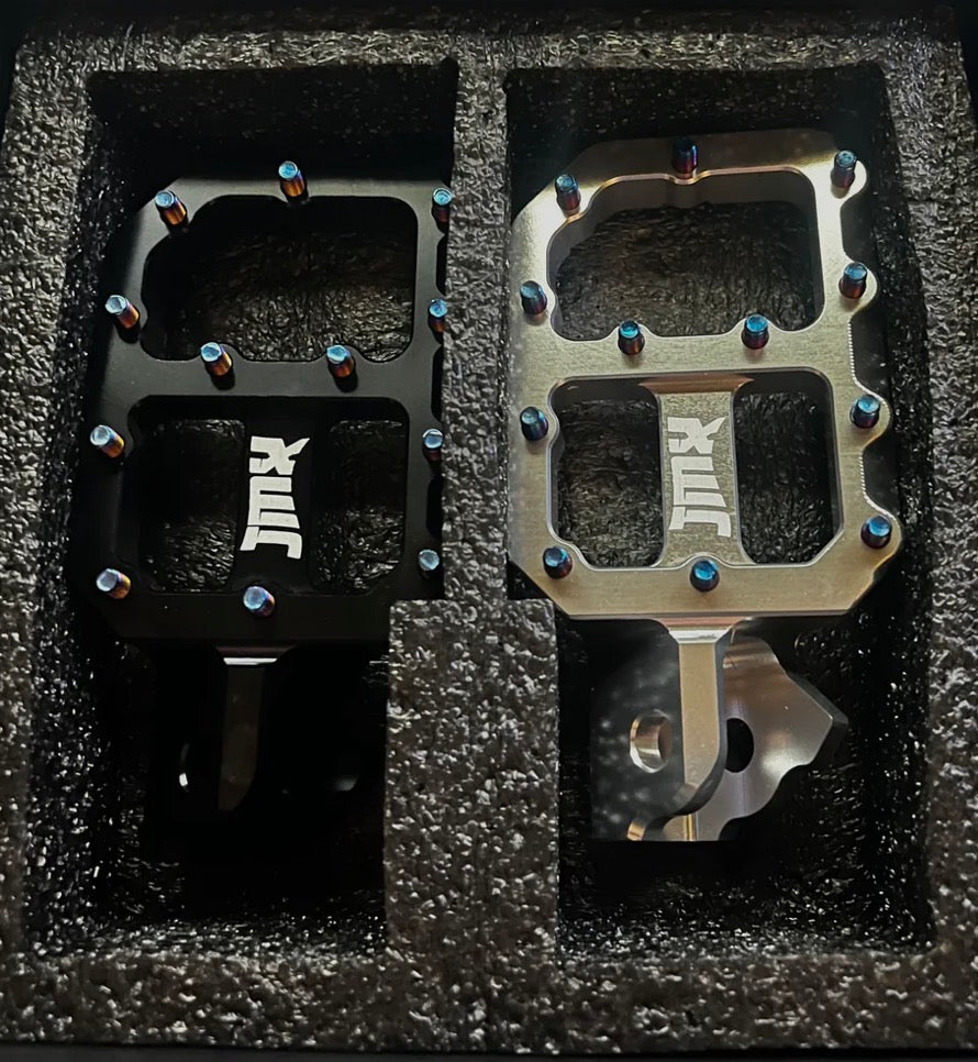 JMX - Titanium Emoto Pegs