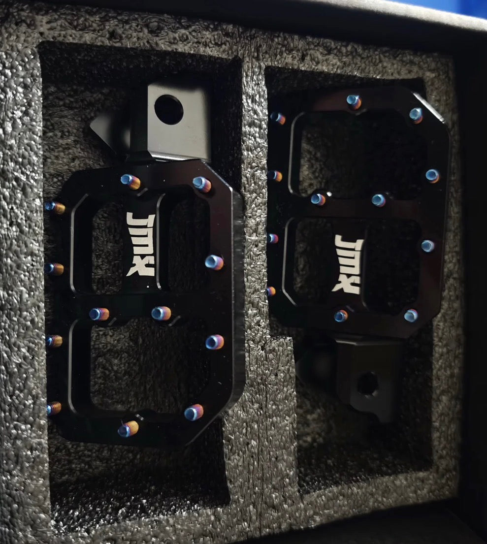 JMX - Titanium Emoto Pegs